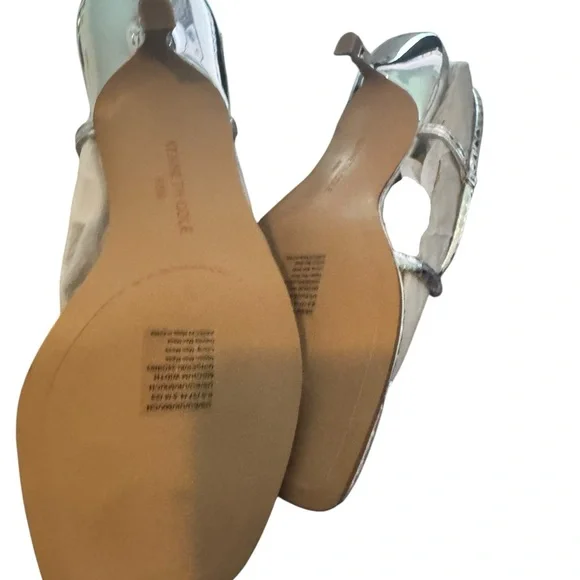 Kenneth Cole Ginger  Strappy Sandals - Picture 3 of 5